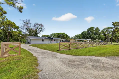 5912 Pinetree Drive Fort Pierce FL 34982