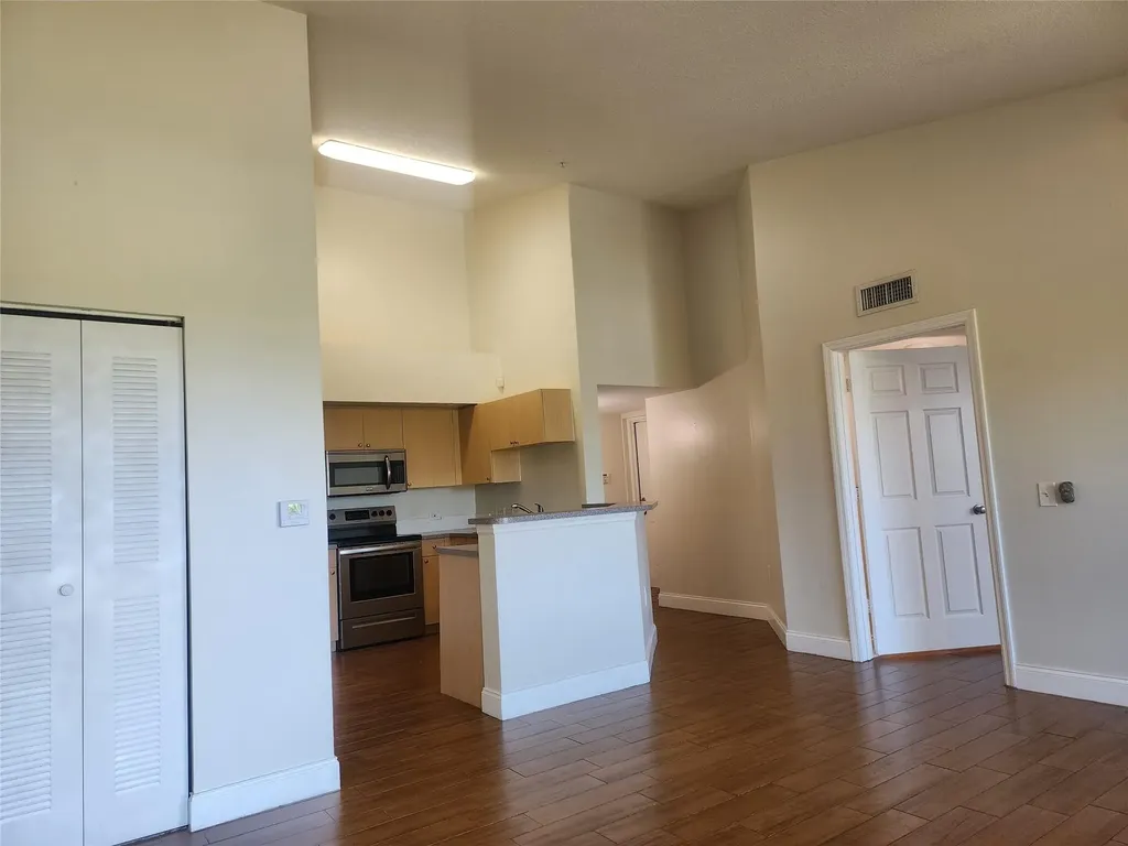 317 Villa Circle Boynton Beach FL 33435