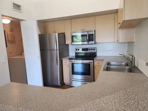 317 Villa Circle Boynton Beach FL 33435