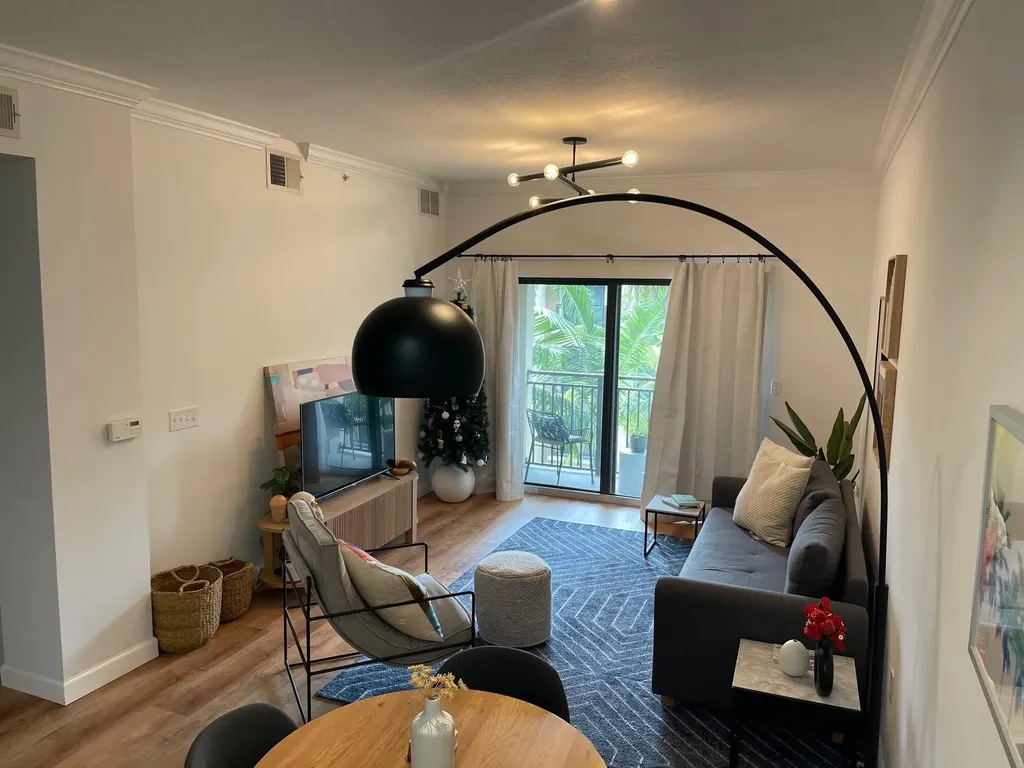 4905 Midtown Lane Palm Beach Gardens FL 33418