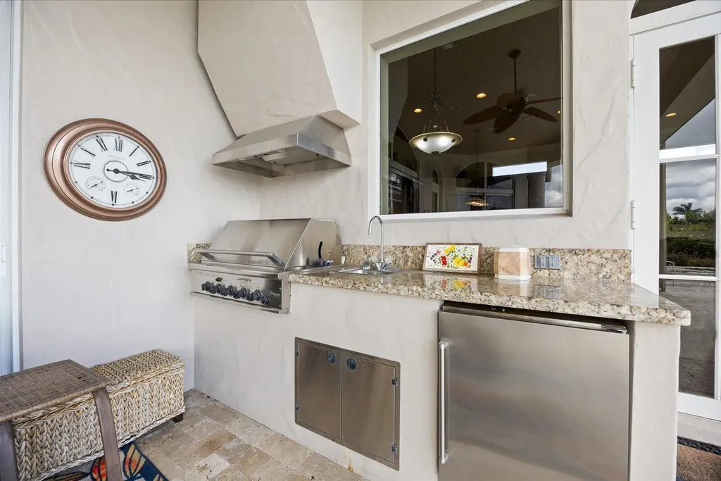 211 SE Bella Strano Port St Lucie FL 34984