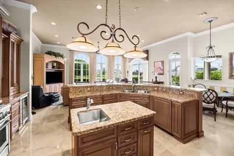 211 SE Bella Strano Port St Lucie FL 34984
