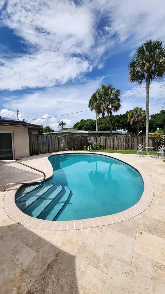 1411 W River Drive Margate FL 33063
