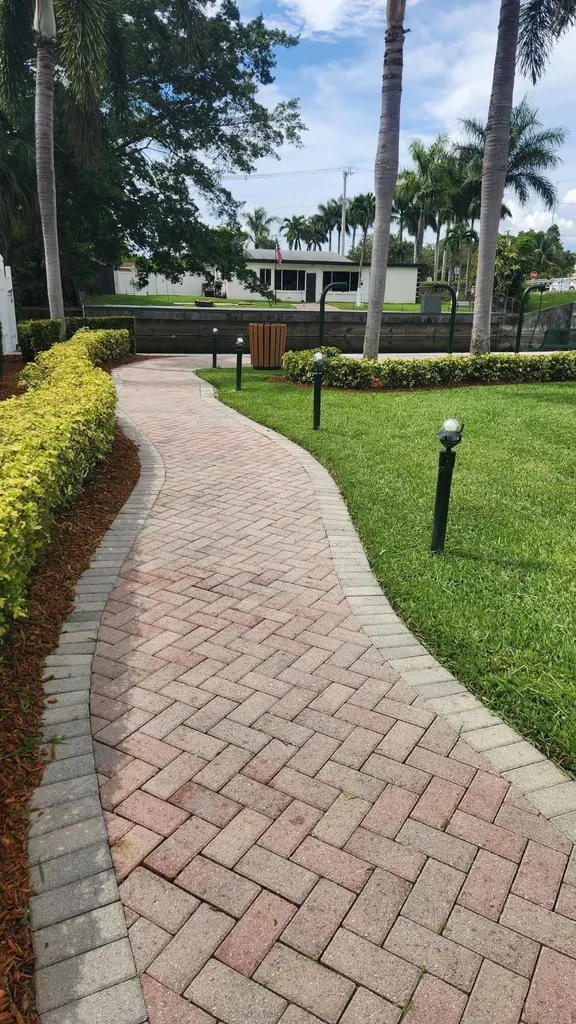1411 W River Drive Margate FL 33063