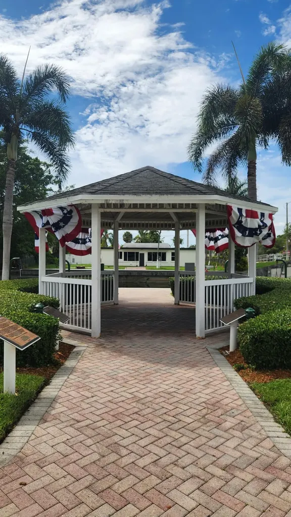 1411 W River Drive Margate FL 33063