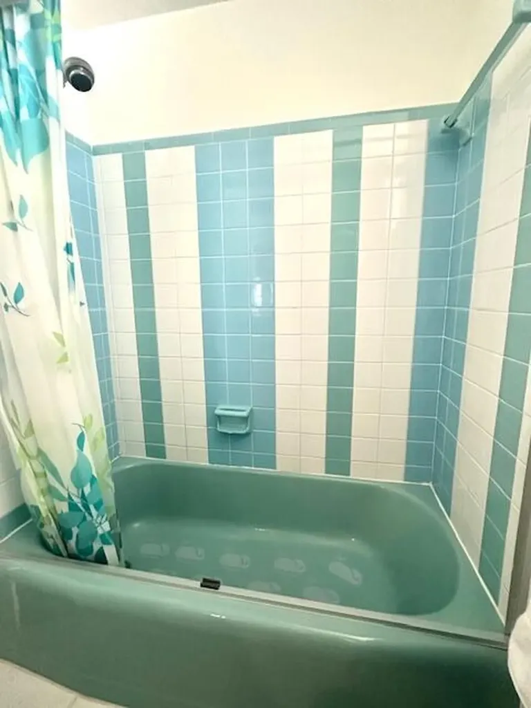 2508 Bay Drive Pompano Beach FL 33062