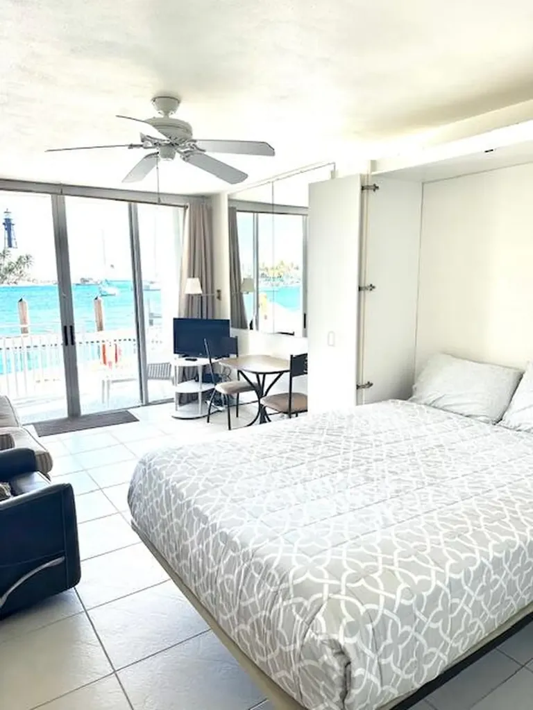 2508 Bay Drive Pompano Beach FL 33062