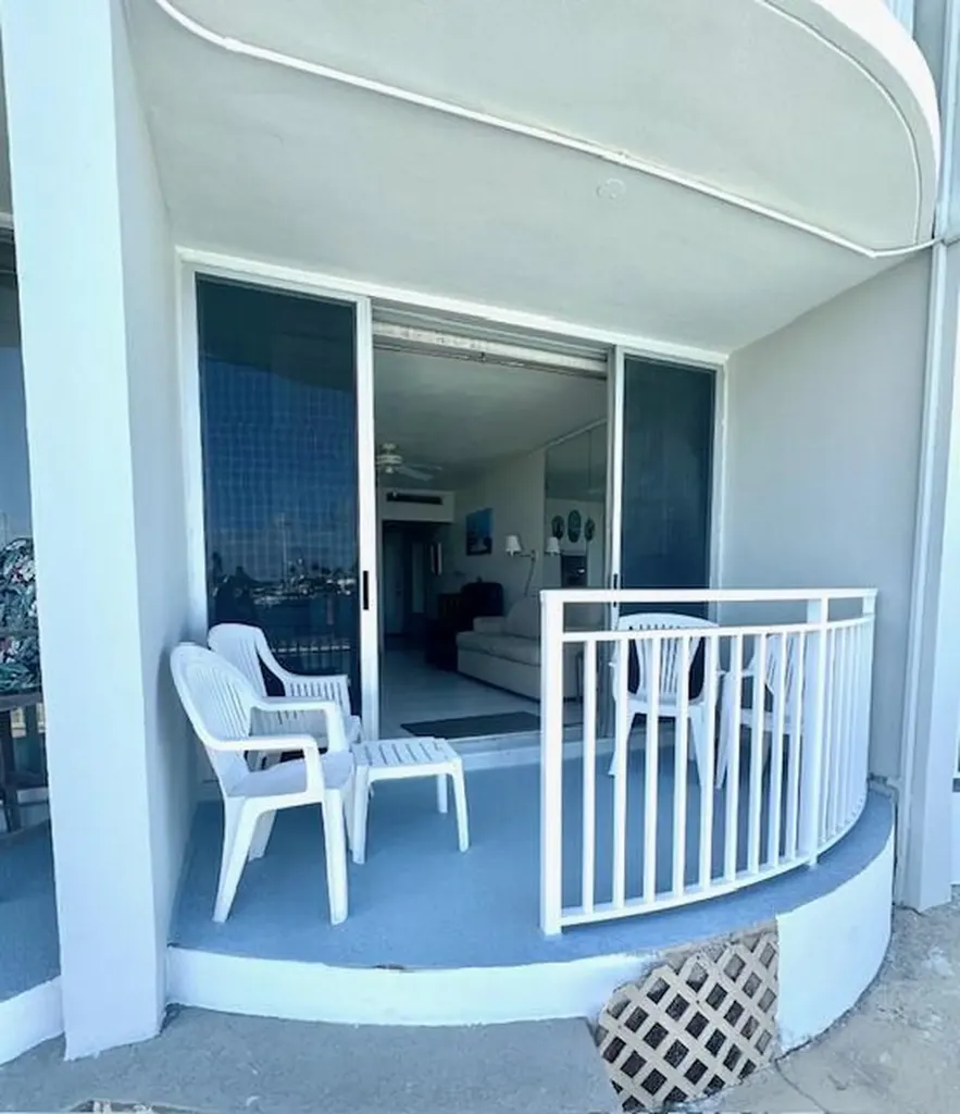 2508 Bay Drive Pompano Beach FL 33062