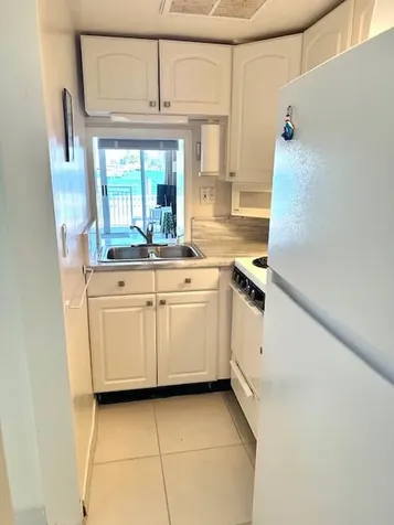 2508 Bay Drive Pompano Beach FL 33062