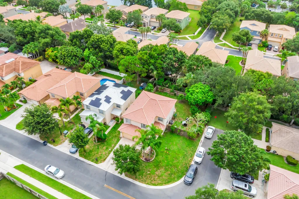 6724 Country Winds Cove Lake Worth FL 33463