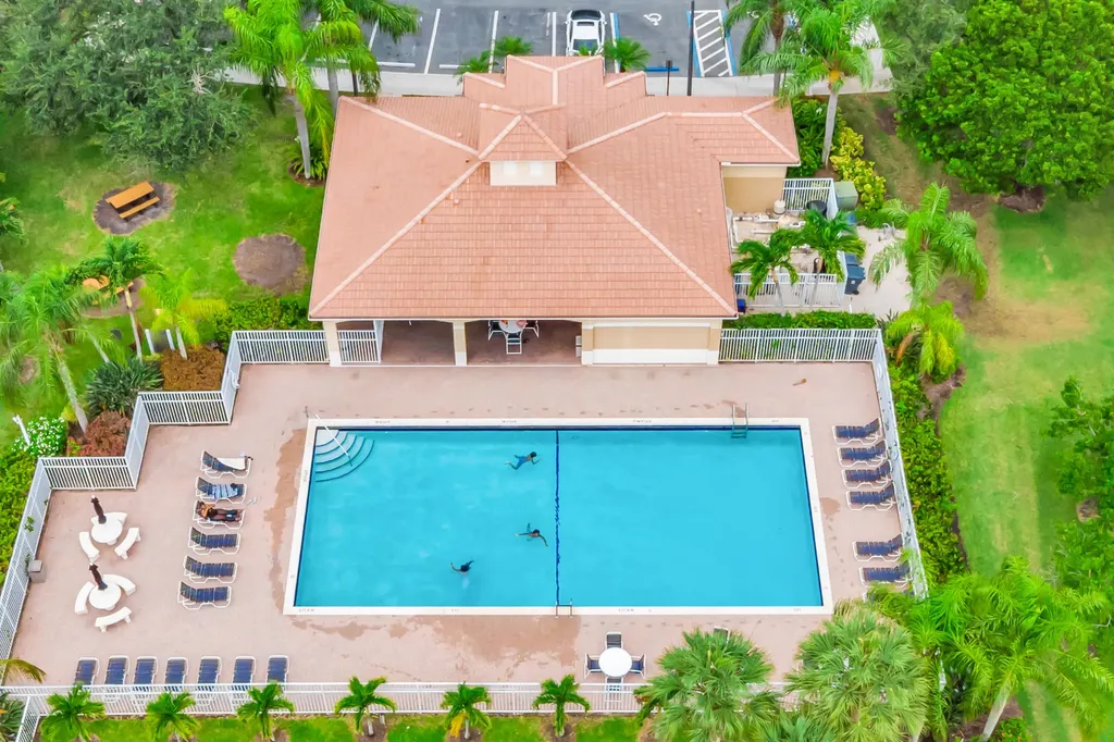 6724 Country Winds Cove Lake Worth FL 33463