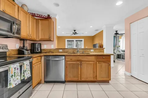 6724 Country Winds Cove Lake Worth FL 33463