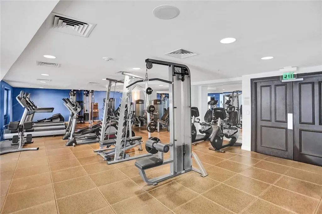 100 N Federal Highway Fort Lauderdale FL 33301