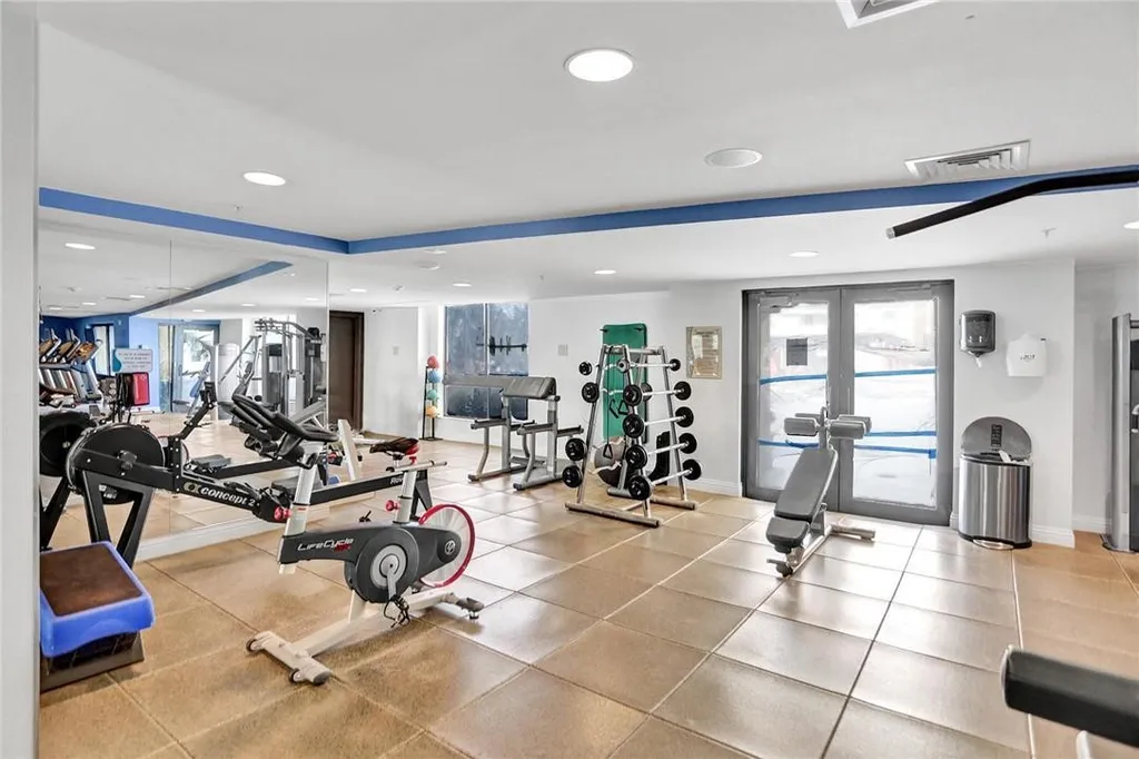 100 N Federal Highway Fort Lauderdale FL 33301