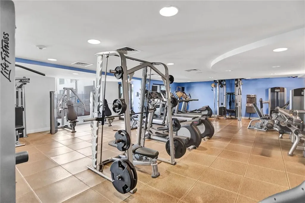 100 N Federal Highway Fort Lauderdale FL 33301