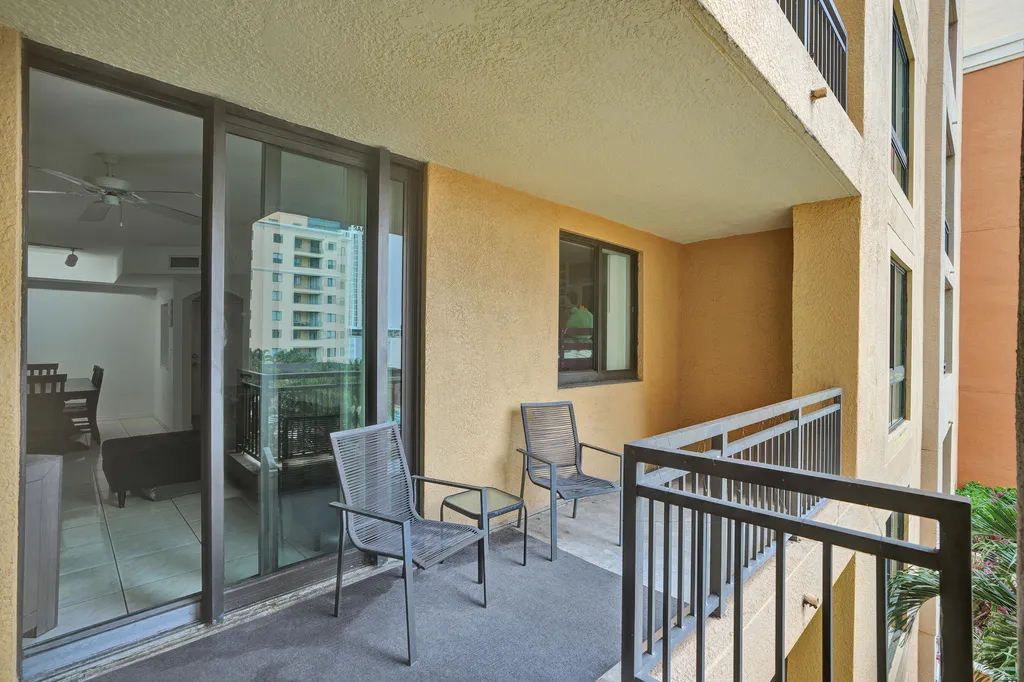 100 N Federal Highway Fort Lauderdale FL 33301