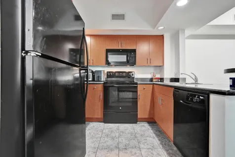 100 N Federal Highway Fort Lauderdale FL 33301