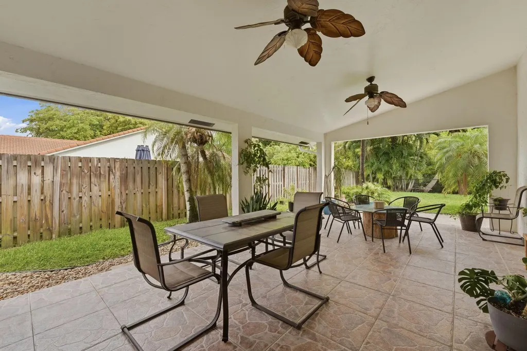 10237 NW 31st Street Coral Springs FL 33065