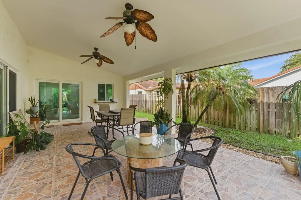10237 NW 31st Street Coral Springs FL 33065