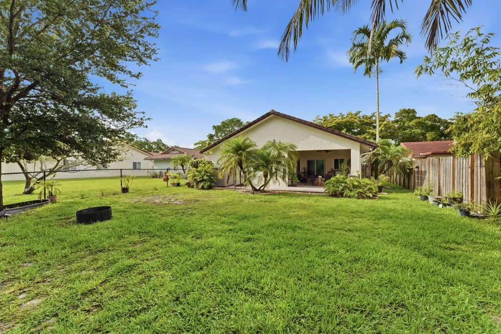 10237 NW 31st Street Coral Springs FL 33065