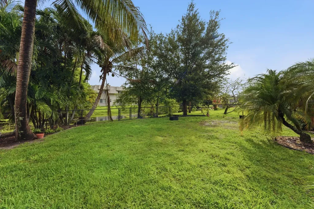 10237 NW 31st Street Coral Springs FL 33065