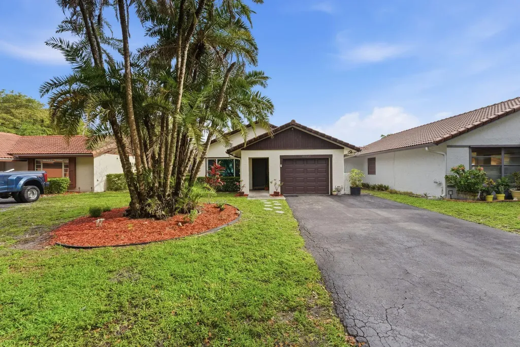 10237 NW 31st Street Coral Springs FL 33065