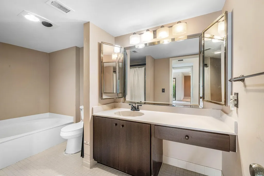 3 Stratford Drive E Boynton Beach FL 33436