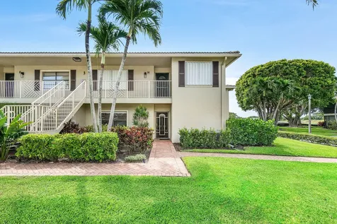 3 Stratford Drive E Boynton Beach FL 33436