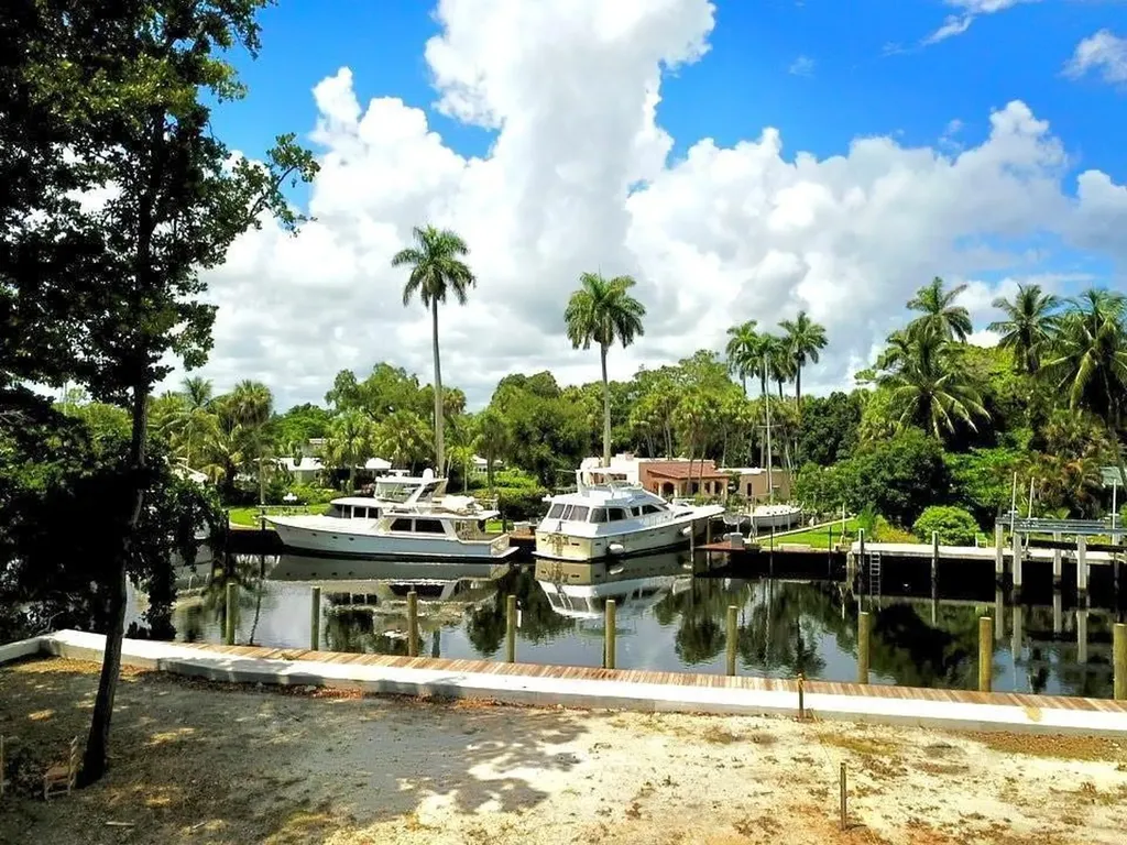 333 SW 14th Way Fort Lauderdale FL 33312