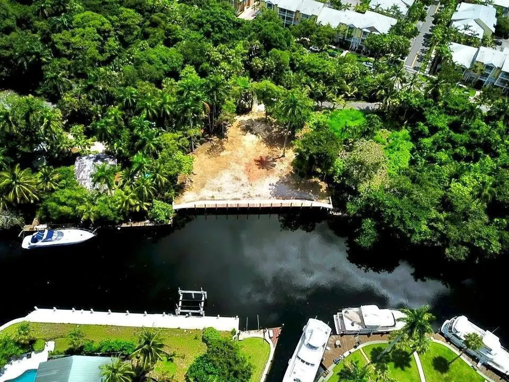 333 SW 14th Way Fort Lauderdale FL 33312