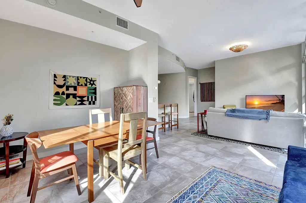 365 SE 6th Avenue Delray Beach FL 33483