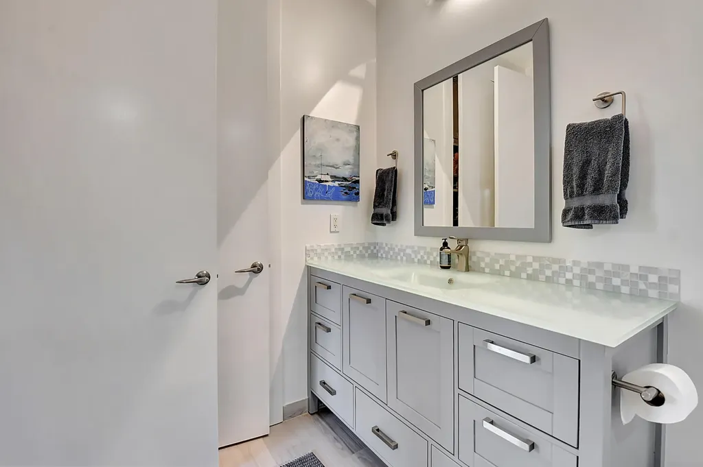 365 SE 6th Avenue Delray Beach FL 33483