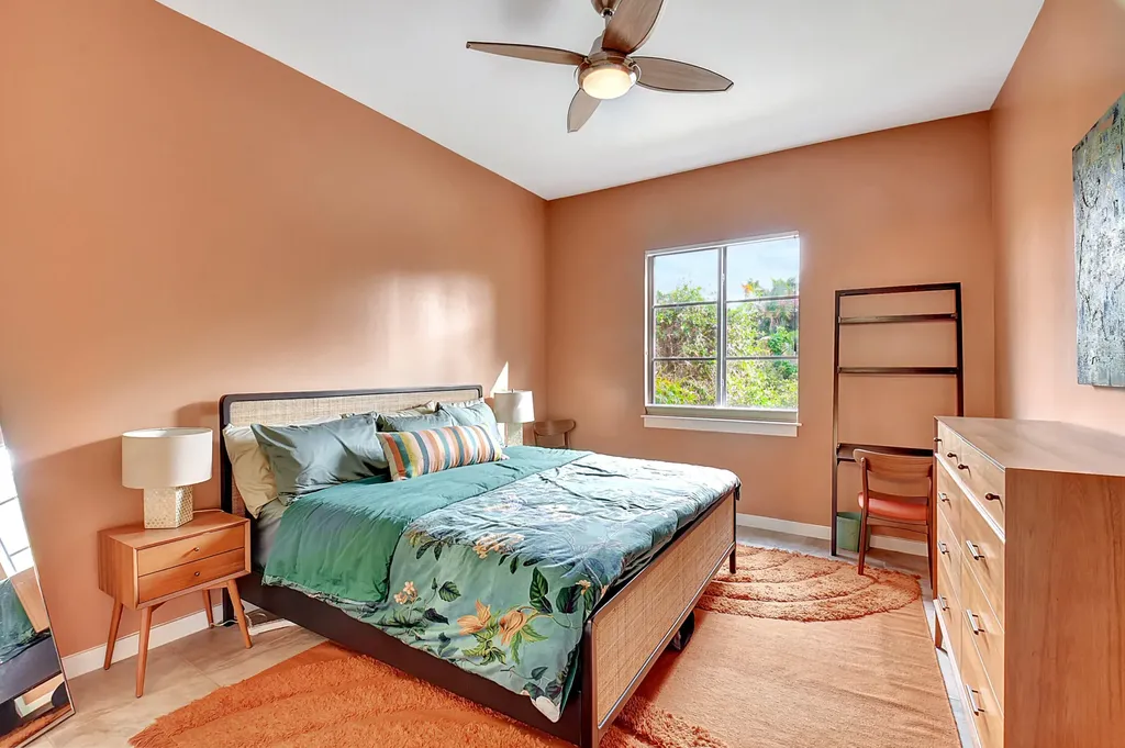 365 SE 6th Avenue Delray Beach FL 33483