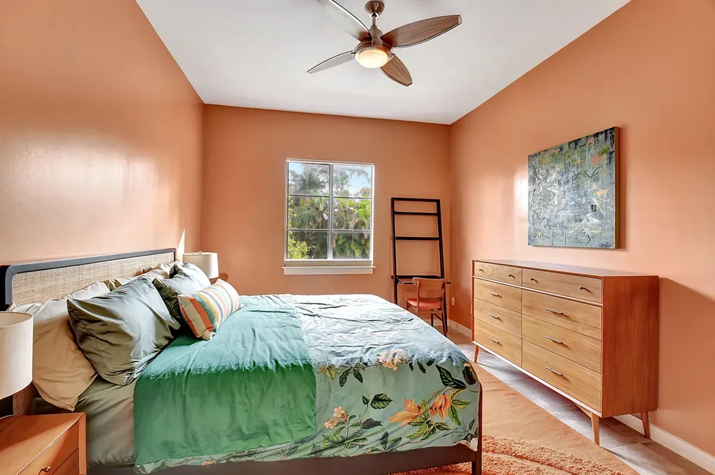 365 SE 6th Avenue Delray Beach FL 33483