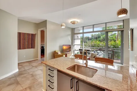 365 SE 6th Avenue Delray Beach FL 33483