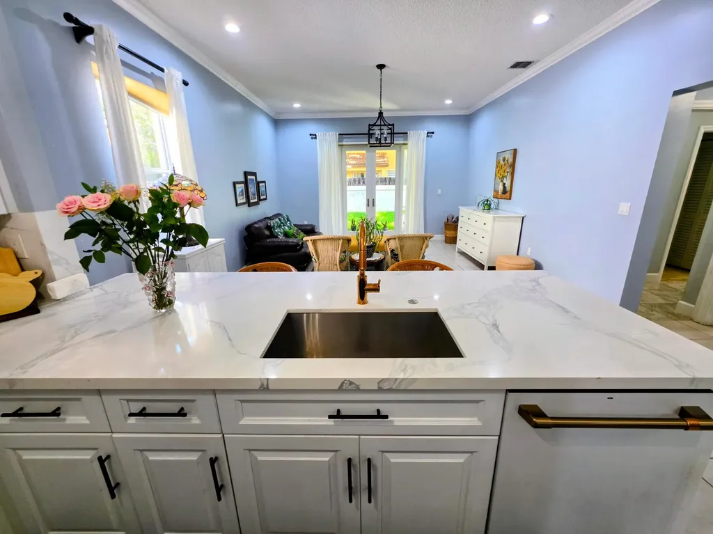 14013 N Cypress Cove Circle Davie FL 33325