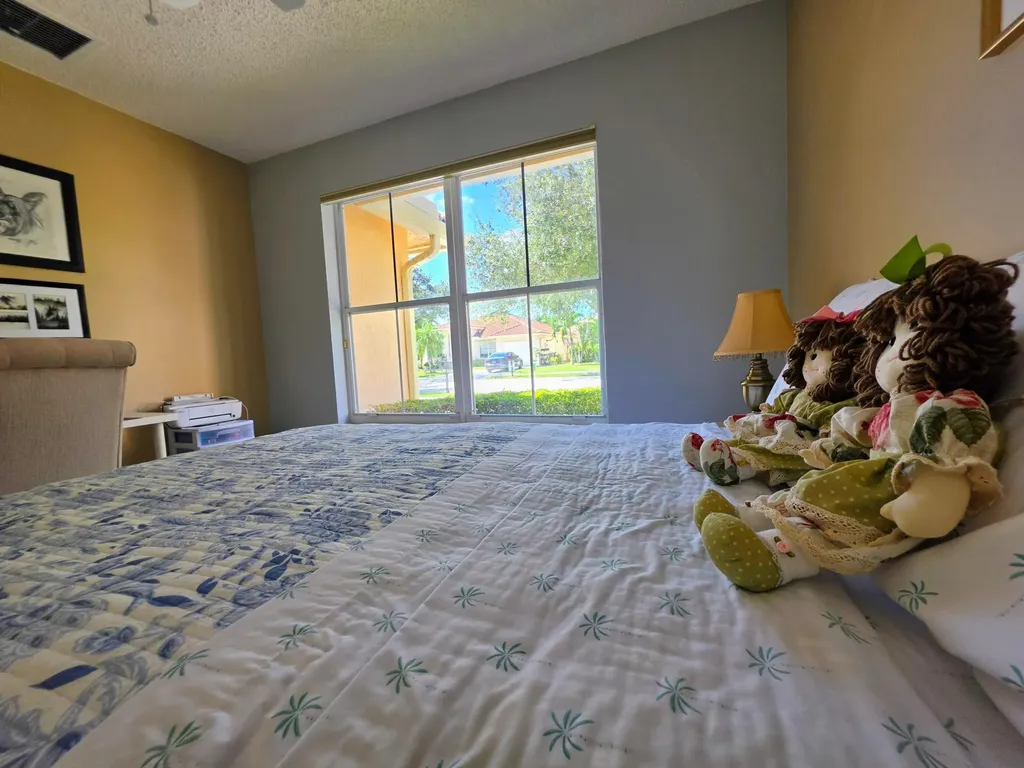 14013 N Cypress Cove Circle Davie FL 33325
