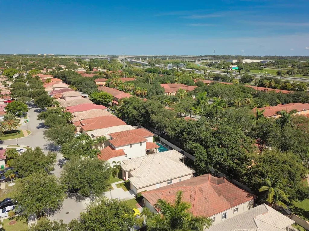 14013 N Cypress Cove Circle Davie FL 33325