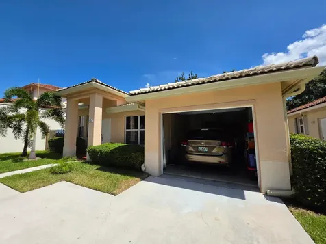 14013 N Cypress Cove Circle Davie FL 33325
