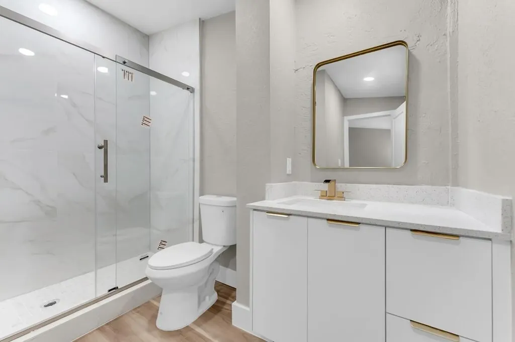 4281 NW 76th Avenue Davie FL 33328