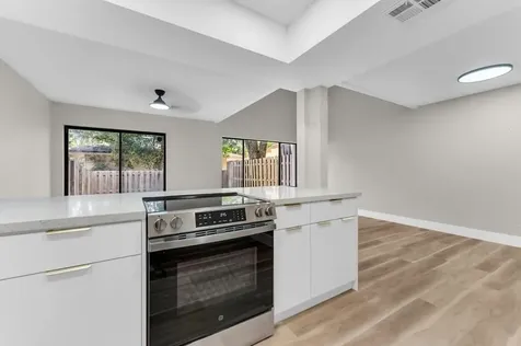 4281 NW 76th Avenue Davie FL 33328