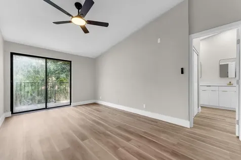 4281 NW 76th Avenue Davie FL 33328