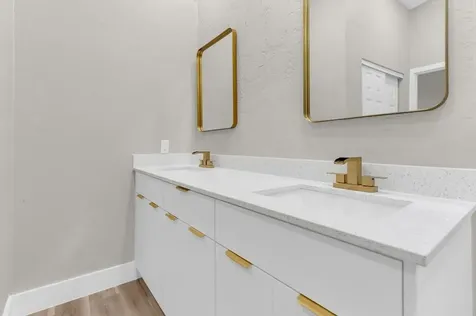 4281 NW 76th Avenue Davie FL 33328