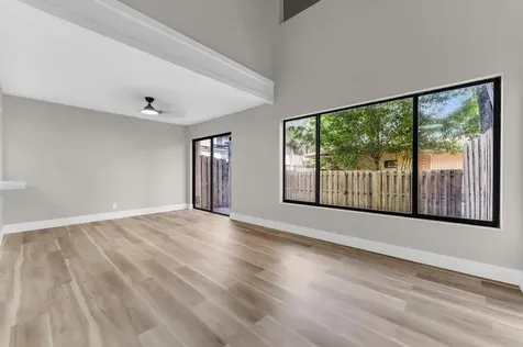 4281 NW 76th Avenue Davie FL 33328