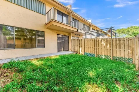 4281 NW 76th Avenue Davie FL 33328