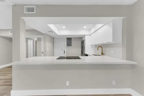 4281 NW 76th Avenue Davie FL 33328