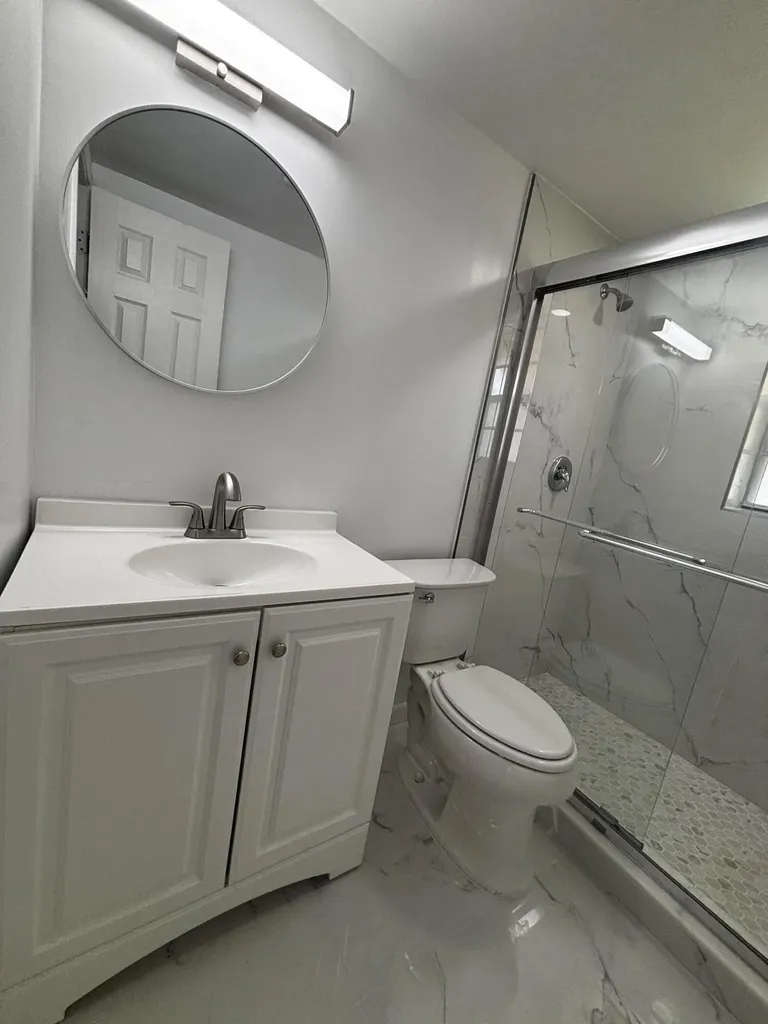 204 Salisbury I West Palm Beach FL 33417