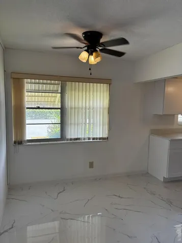 204 Salisbury I West Palm Beach FL 33417