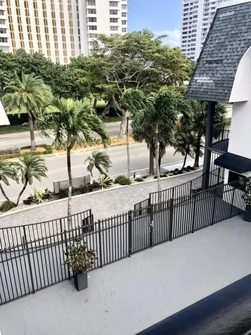 4013 N Ocean Drive N Lauderdale By The Sea FL 33308