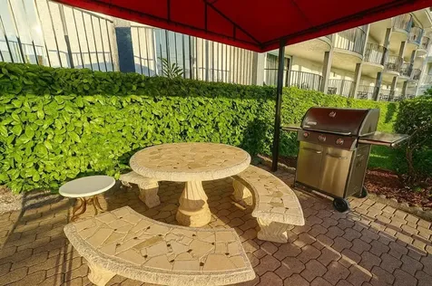 4013 N Ocean Drive N Lauderdale By The Sea FL 33308